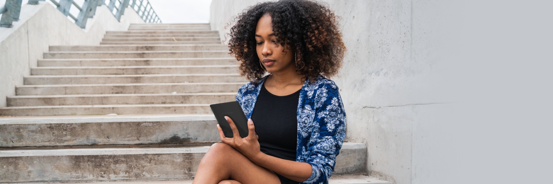 PocketBook Basic Lux 4: soodne ja ülikerge e-lugemiskaaslane